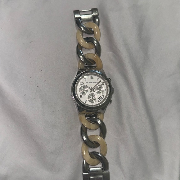 Michael Kors watch - Picture 1 of 7